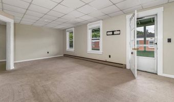106 Main St, Colebrook, NH 03576