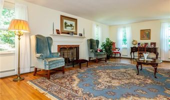 44 Smoke Ridge Dr, North Kingstown, RI 02852