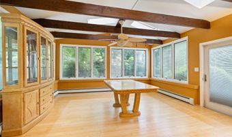 249 Cherry Ln, Airmont, NY 10901
