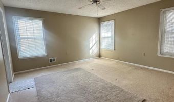 19 Dogwood Dr, Barnegat, NJ 08005