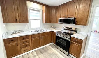 504 S Maple St, Bicknell, IN 47512