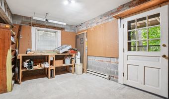 2647 S KENT St, Arlington, VA 22202
