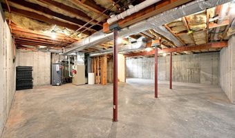 63 Meadow Brook Rd, Brookfield, CT 06804