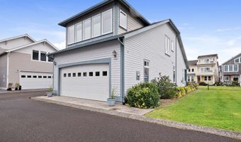 230 Roundhouse Rd, Astoria, OR 97103