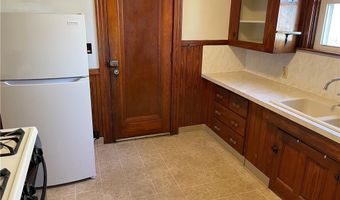 89 Hazelwood Ave, East Providence, RI 02914