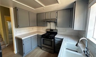 1898 Vine St B, Alhambra, CA 91801