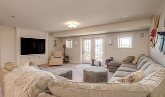 11 Clark Island Rd, Amherst, NH 03031