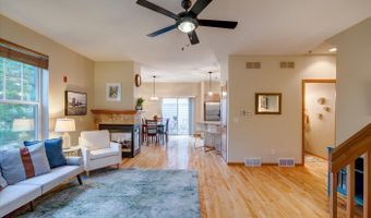 30 S Gardens Way, Fitchburg, WI 53711