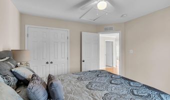 29 Tupelo Rd, Bayville, NJ 08721