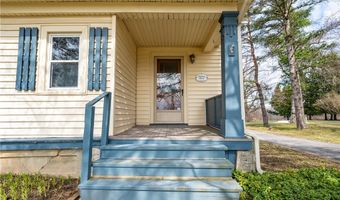 13522 North Rd, Alden, NY 14004