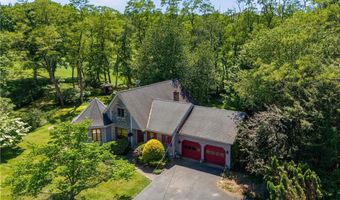 32 Briarwood Rd, Lincoln, RI 02865