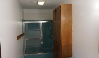 911 S Aldrich St, Aberdeen, SD 57401