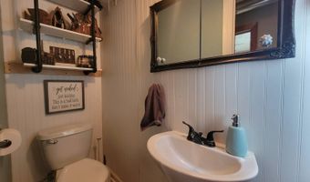 910 16th St, Auburn, NE 68305