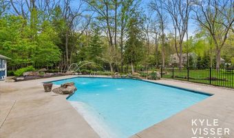1585 River Oaks Dr SE, Ada, MI 49301