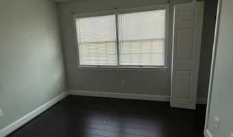9 E 50TH St 2, Bayonne, NJ 07002