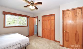 20 Sand Hill School Rd, Asheville, NC 28806