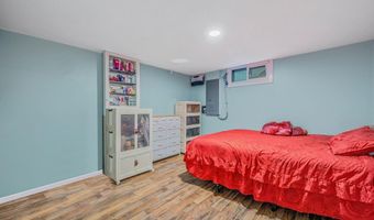 26 Smith St, Amityville, NY 11701