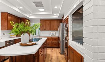 719 S Goldfinch Way, Anaheim, CA 92807