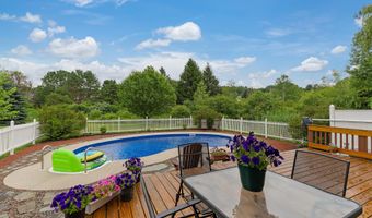 38 Fairview Ave, Auburn, ME 04210
