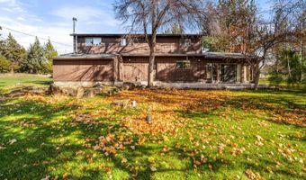 62255 Wallace Rd, Bend, OR 97701