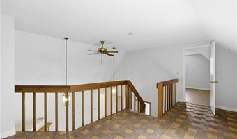 32 Briarwood Rd, Lincoln, RI 02865