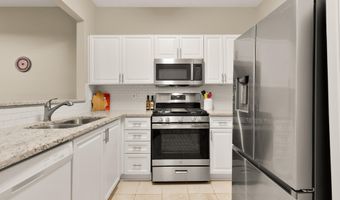 2356 GARNETT Dr 1, Alexandria, VA 22311