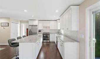 23 Sanford Farm Rd, Exeter, RI 02822