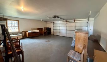 820 Skyline Dr, Bassett, NE 68714