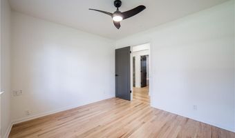 723 8th St, Bentonville, AR 72712