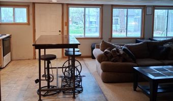 136 Rohr St, Arnolds Park, IA 51331
