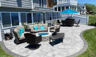 21 Groveway 21, Clinton, CT 06413
