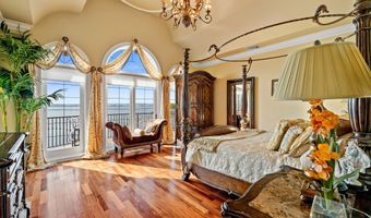 32 BENMORE Ter, Bayonne, NJ 07002