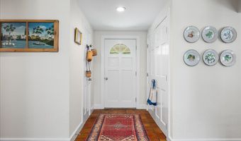 25 Spring St, Chester, CT 06412