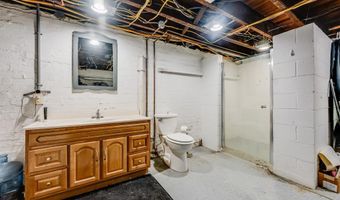 3 Pine St, Barrackville, WV 26559