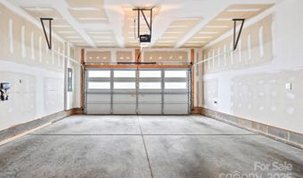 1162 E 36th St 1162, Charlotte, NC 28205