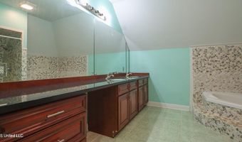 7301 Southwind Dr, Biloxi, MS 39532