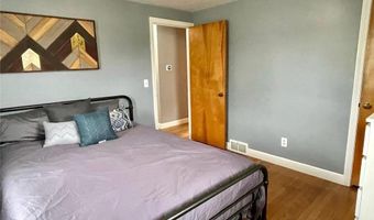 30 Althea Dr, Cranston, RI 02920