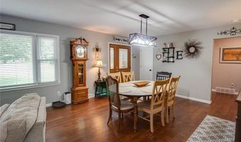 6607 Wenzel Rd, Alton, IL 62002