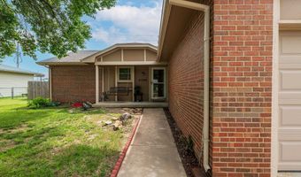 4540 Woodlow Dr, Bel Aire, KS 67220
