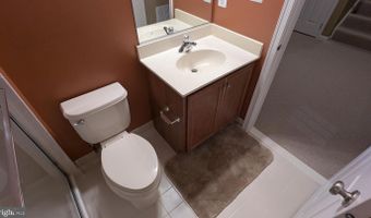 43161 BARNSTEAD Dr, Ashburn, VA 20148