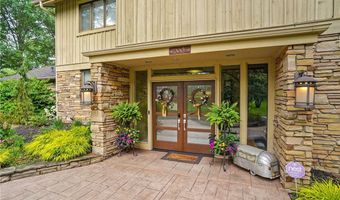 889 Eaton Ave, Akron, OH 44303