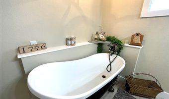 2246 Windsor Dr, Henderson, NV 89014