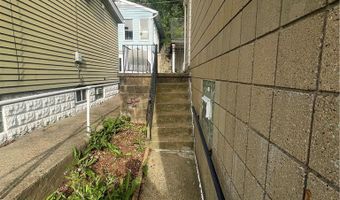 956 Beaver Rd, Ambridge, PA 15003