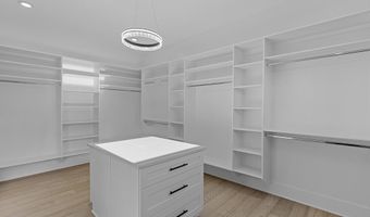 555 Versailles Dr, Auburn, GA 30011