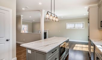 975 High Rd, Berlin, CT 06037