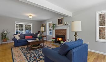 18 Holbrook Rd, Bedford, NH 03110