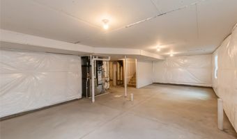 4404 NE 16th St, Ankeny, IA 50021