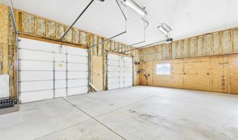 53 E 3rd St N, Cowley, WY 82420