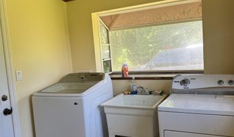 80 Alekanekelo Pl, Haiku, HI 96708