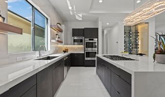 82 Glade Hollow Dr, Las Vegas, NV 89135